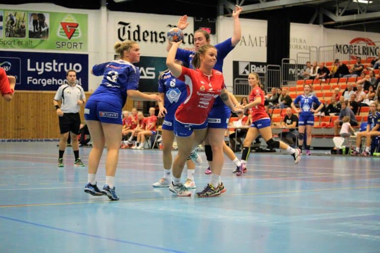 KHKs damer gikk videre i NM-Cupen