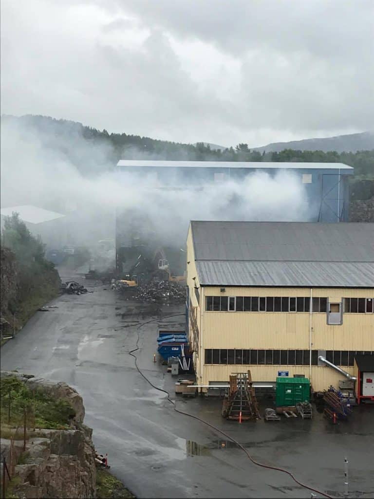 Brann ved resirkuleringsanlegg i Kristiansund