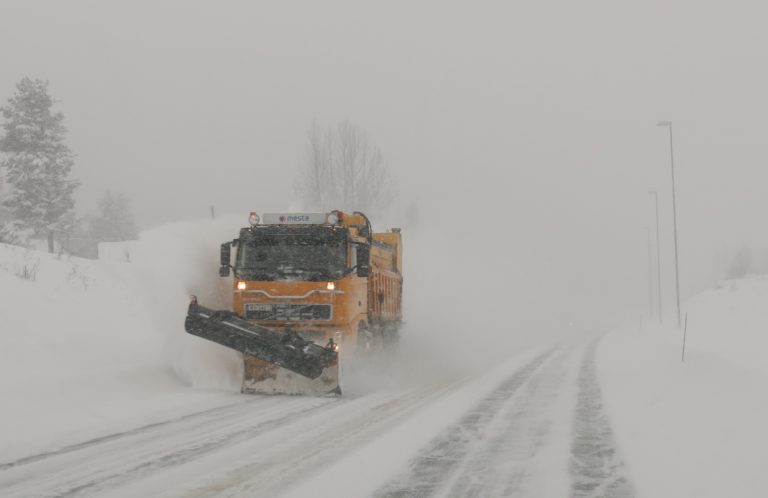 Yr: Snø kan skape vanskelige kjøreforhold i flere fylker