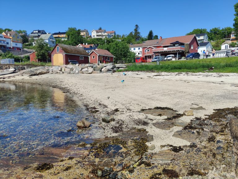 Utmerket vannkvalitet på badevannet ved Barnebasen