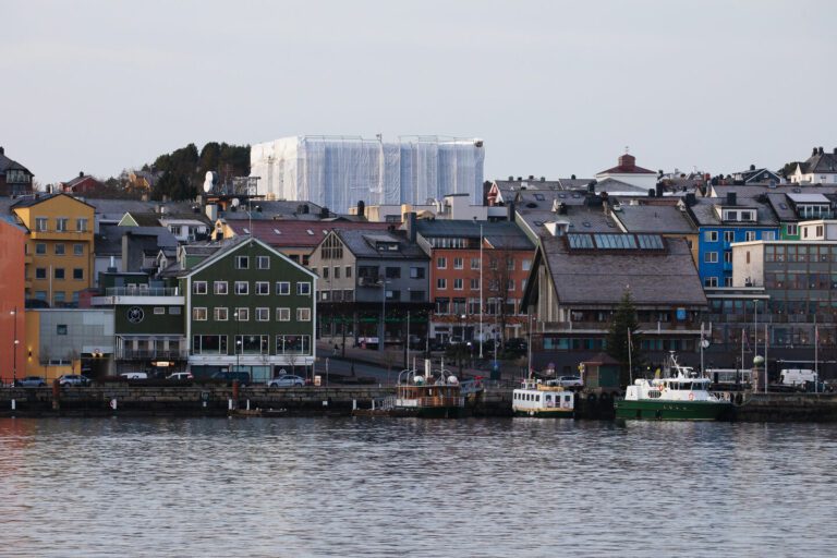 Normoria reiser seg i Kristiansund sentrum. Foto: Steinar Melby, NettStudio